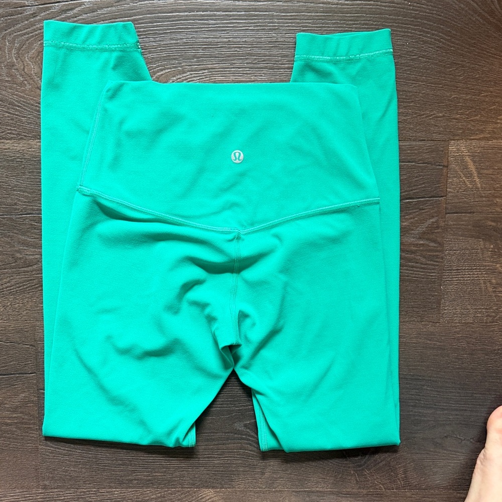 Women’s size 4 Lululemon Bright green Athletic Leggings Align - Picture 4 of 5